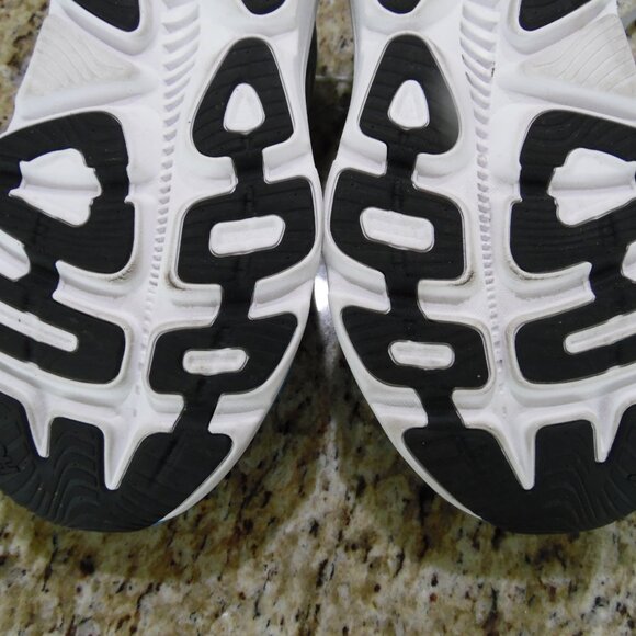 HOKA mens size 10.5D gaviota 5 - Picture 10 of 12